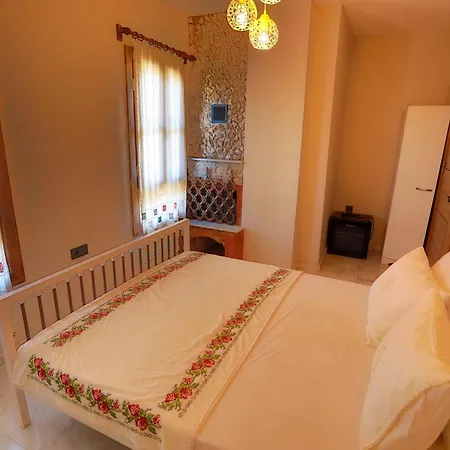 Ikiz Konaklar Selçuk